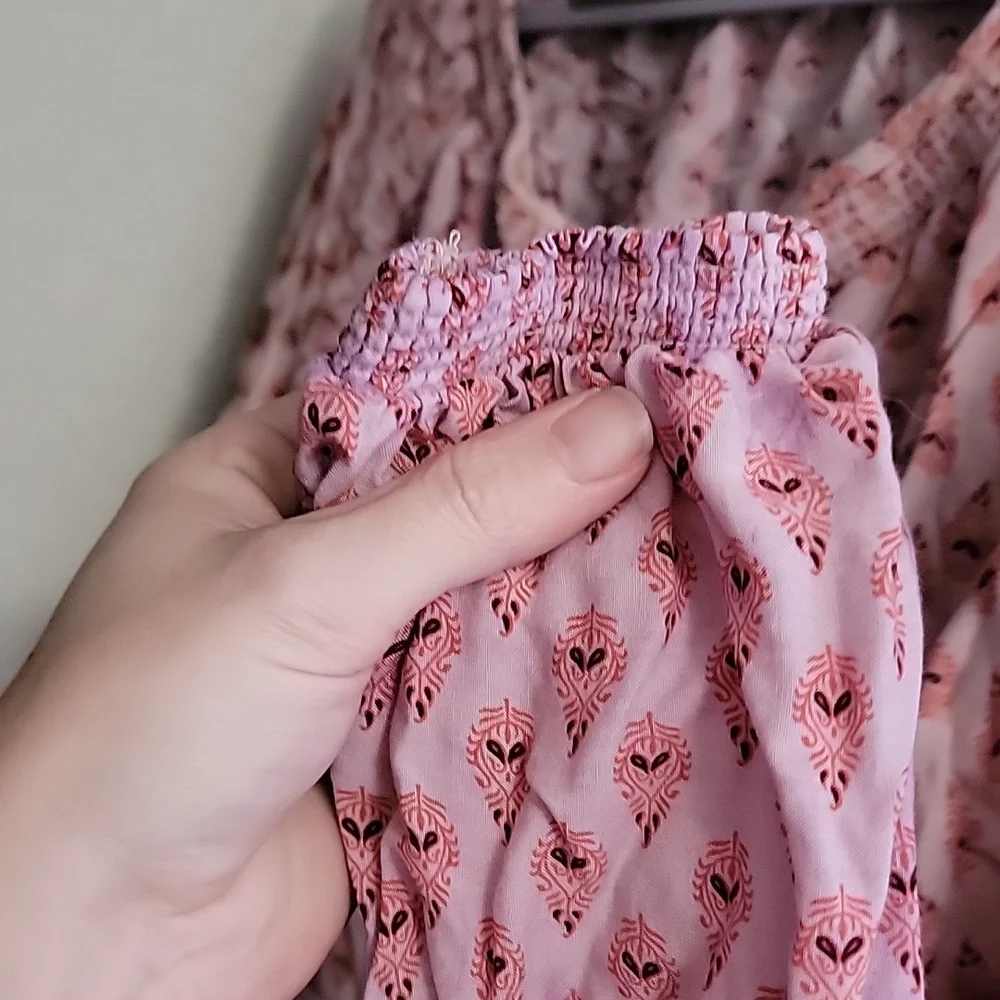 Top - Picture 2 of 2